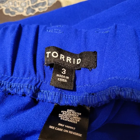 Pants - Picture 3 of 4